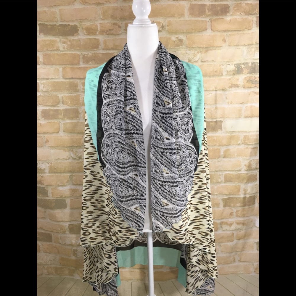 Scarf vest or swim cover up Size 1X/2X